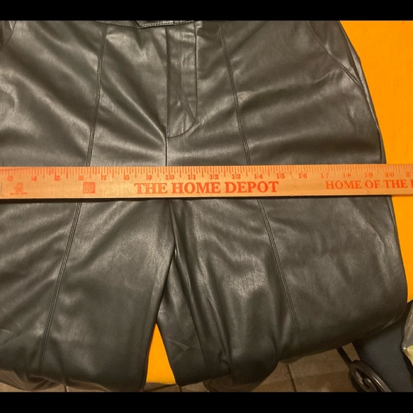 Cato Black Faux Leather Cropped Pullon Pants Size M, NWT - Picture 10 of 15